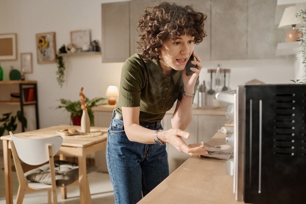 Škodní událost lze nahlásit na webu, v mobilní aplikaci nebo telefonicky.